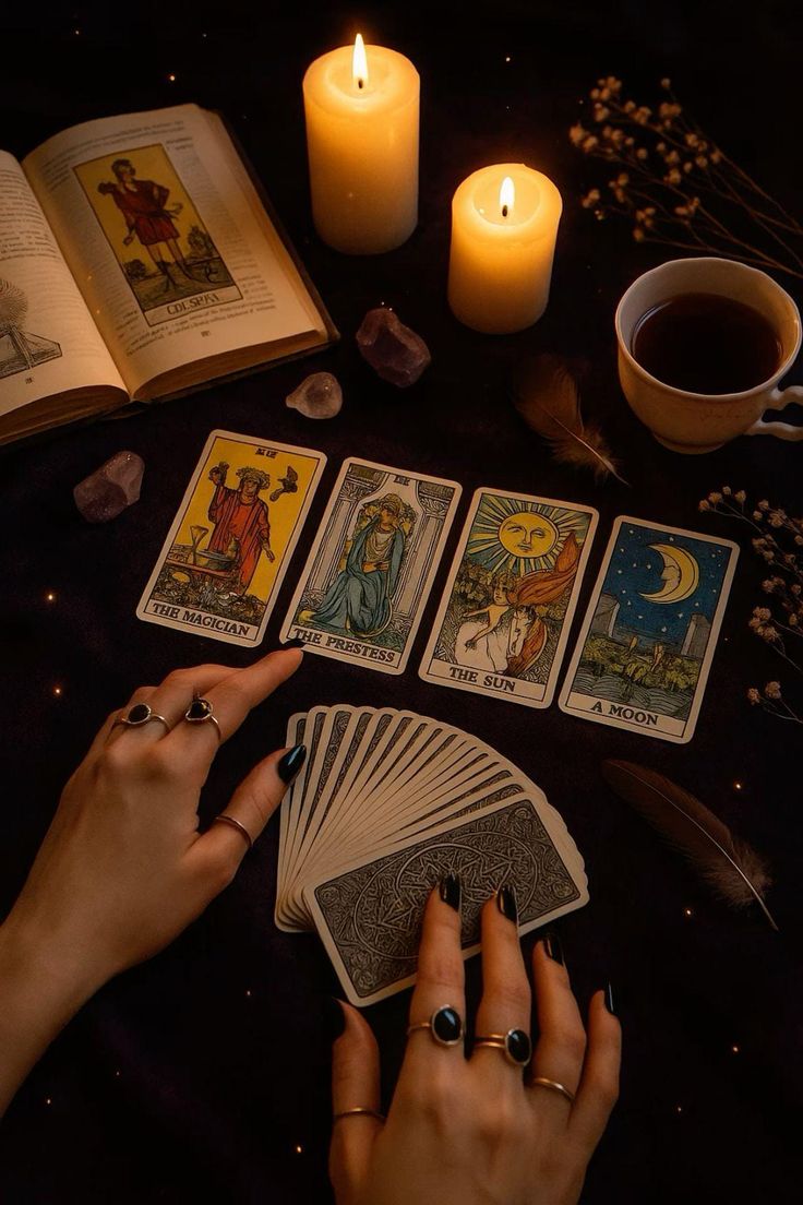 Tarot & Oracle Reading